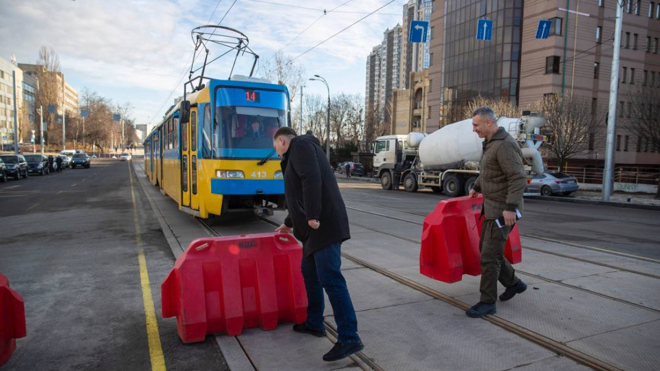 В Киеве официально открыли движение Дегтяревским путепроводом