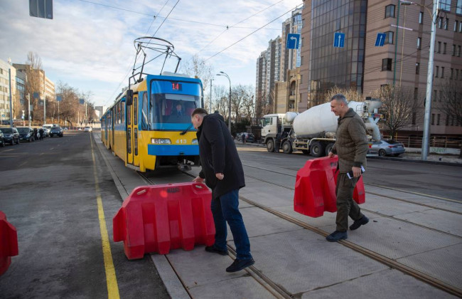 В Киеве официально открыли движение Дегтяревским путепроводом