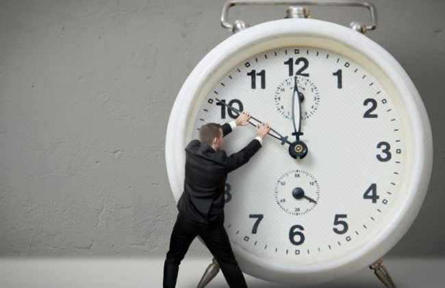 Апелляционный суд считал, что выдача поручения о предоставлении бесплатной правовой помощи после принятия решения не основание для возобновления срока на апелляционное обжалование, - что решил ВС