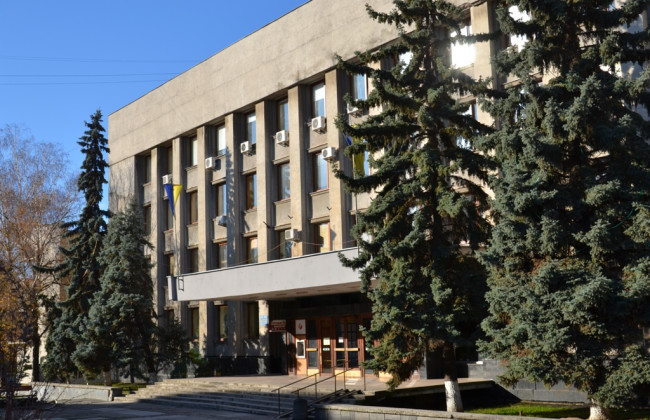 Ремонт с убытком в 700 тысяч гривен: чиновников Ужгородского горсовета разоблачили на хищении