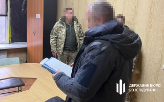 У Запоріжжі військком допоміг  щонайменше 300 чоловікам уникнути мобілізації, — ДБР