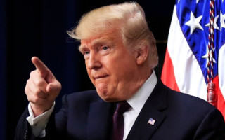 Дональд Трамп пытается затянуть судебный процесс по делу об отмене результатов выборов — СМИ