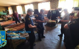 На Кіровоградщині до виправної колонії постачали наркотики
