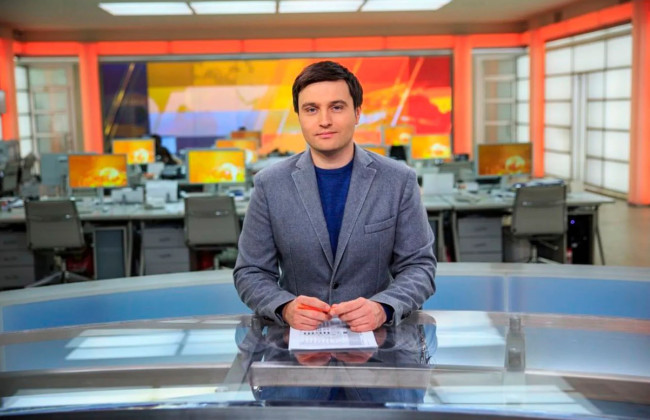 В результате вражеской атаки на Киев пострадала квартира ведущего телемарафона Ковальского