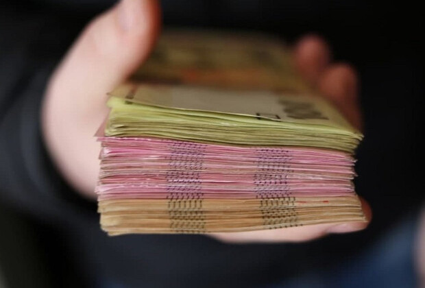 Предпринимателя подозревают в завладении почти 200 тысячами гривен во время восстановления гимназии в Бучанском районе