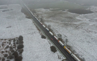 Ситуация на границе с Польшей: очереди грузовиков растянулись на 40-60 километров