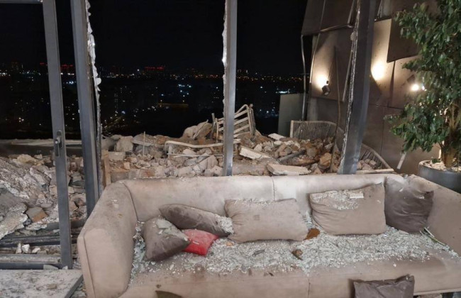 Последствия ночной атаки дронов на Киев: попадание в жилой дом и падение обломков на частную застройку, фото