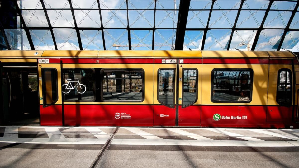 Німеччину накриють масові перебої в русі поїздів: що роботи подорожнім та як повернути гроші