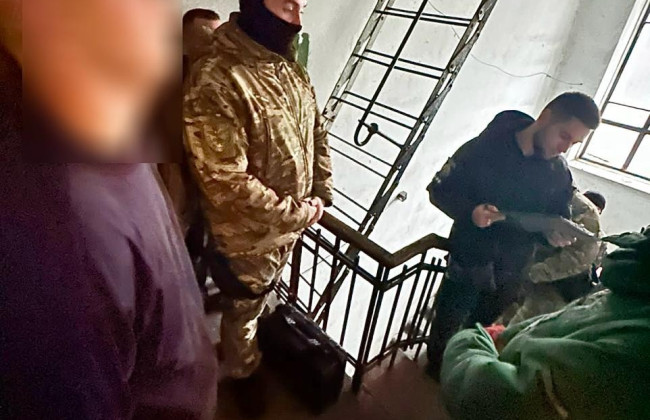 В Днепре задержали группу подростков, которые подозреваются в убийстве бездомной женщины