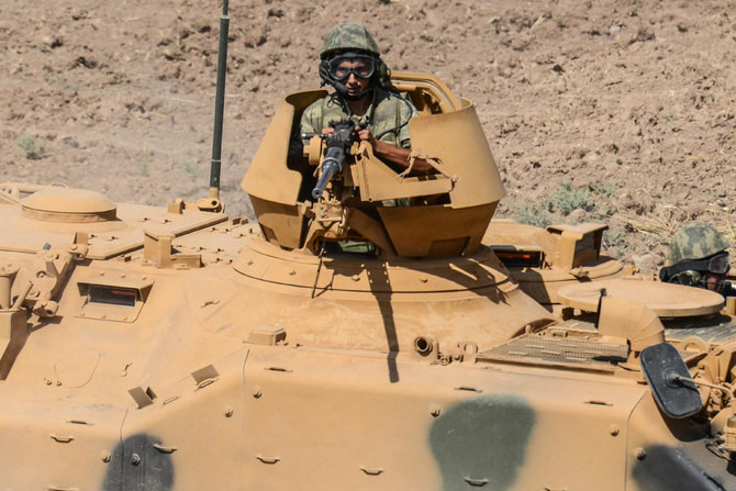 Боевые столкновения Турции на севере Ирака: 12 убитых военных