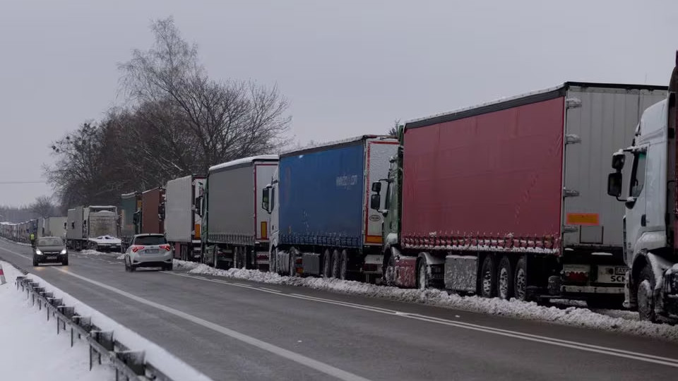 Польські перевізники погрожують посилити блокаду кордону на Різдво