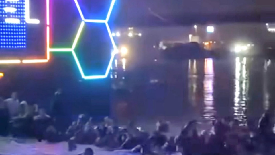 У Белграді затонув нічний клуб: близько 100 людей рятувалися вплав, відео
