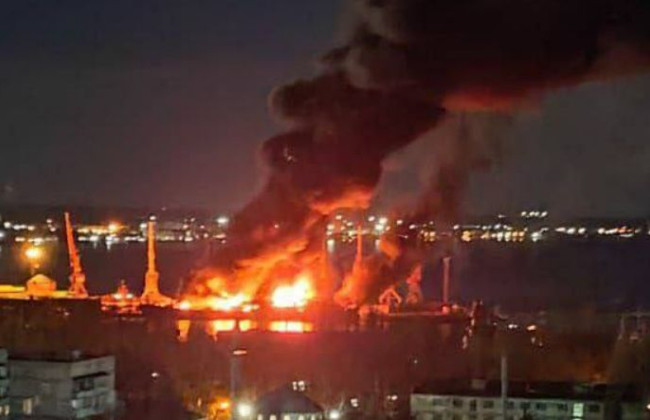 Момент взрыва десантного корабля «Новочеркасск» попал на видео