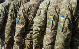Валерій Залужний про ротацію що пів року: Збільшіть удвічі для цього боєкомплект військ