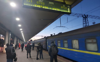 Обстріляний поїзд з Херсона прибув до Києва: відео