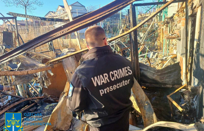 В пригороде Одессы два человека погибли в результате шахедной атаки, фото