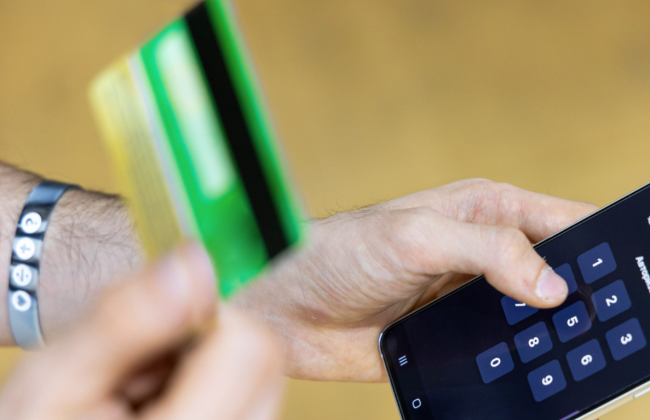 Любые поступления на карту физлица, за пределами предпринимательства, предлагают облагать налогом по ставке 18%, - Нацстратегия доходов