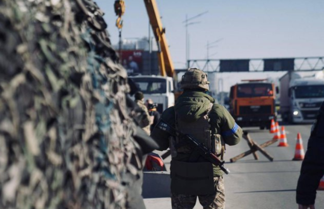 В Киевской области увеличат количество блокпостов и будут проверять торговые центры, вокзалы и больницы