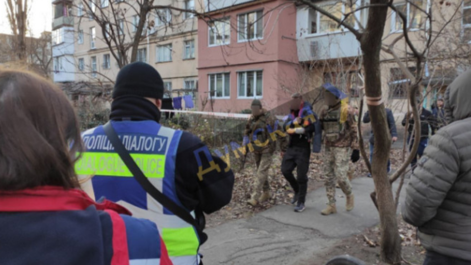 В Одессе мужчина взял в заложники женщину с ребенком: что известно