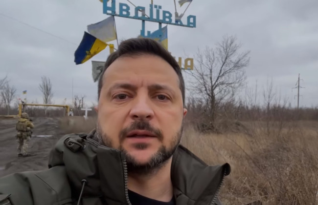 Зеленский посетил Авдеевку, где обсудил потребности ВСУ