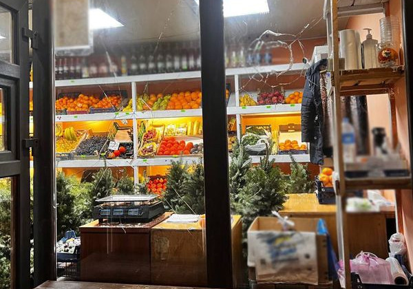 Выгнал злость на магазине: в Киеве мужчина дерзко отомстил знакомому