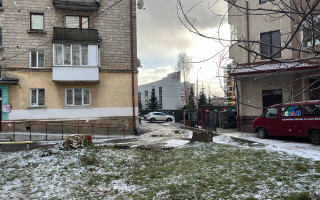 На Тернопільщині підлітки побили особу з інвалідністю та винесли його на мороз