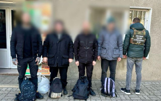 $5 000 за «міжнародний трансфер»: біля кордону з Молдовою затримали ухилянтів