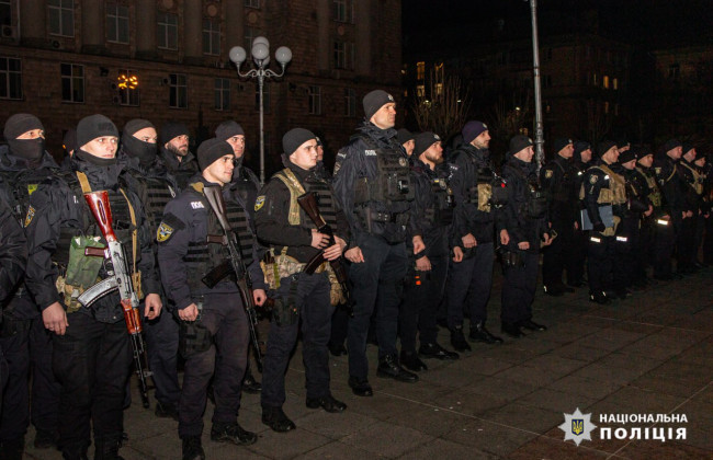 Ночью полиция зафиксировала один запуск салютов и 17 нарушителей комендантского часа