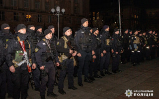 Вночі поліція зафіксувала один запуск салютів та 17 порушників комендантської години