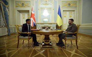 Владимир Зеленский и Риши Сунак обсудили оборонное сотрудничество, в том числе дальнейшее усиление ПВО Украины