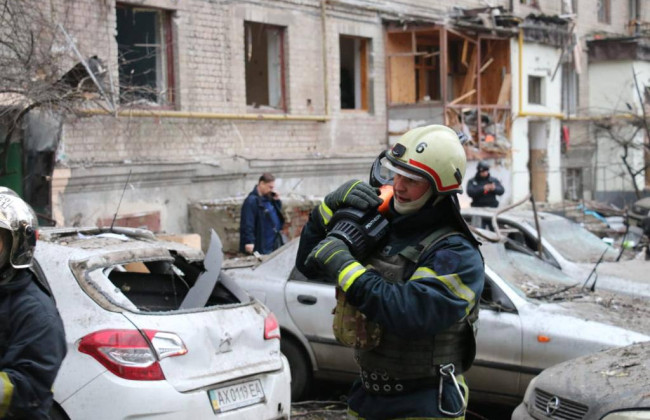 Как действовать, если оказались под завалами: советы от экспертов по безопасности и самопомощи