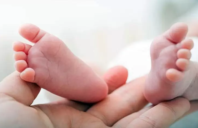 На Киевщине во время обстрелов в укрытии родился ребенок