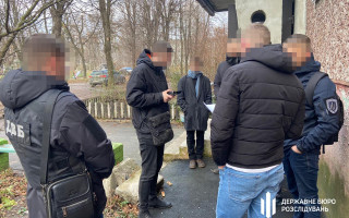 На Житомирщині правоохоронця підозрюють у привласненні майже пів мільйона гривень речових доказів