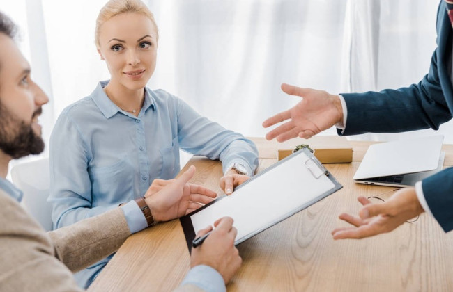 Может ли самозанятое лицо нанимать на работу более четырех человек: ответ налоговой