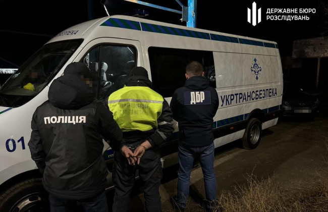 В Одесской области чиновник Укртрансбезопасности зарабатывал миллионы на поборах с зернотрейдеров