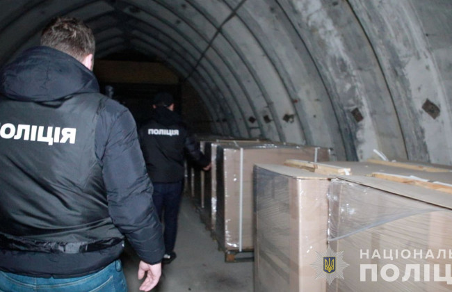 В Черкасской области разоблачили подпольный цех по изготовлению сигарет на территории бывшей воинской части