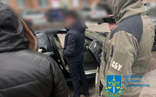 У Києві податківець вимагав від власника АЗС $6 000 щомісячної «данини»
