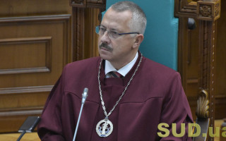 Районний суд Києва притягнув очільника КСУ Сергія Головатого до відповідальності за те, що той не відповів на запит НАЗК