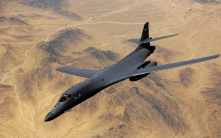 У США під час навчань розбився бомбардувальник B-1B Lancer