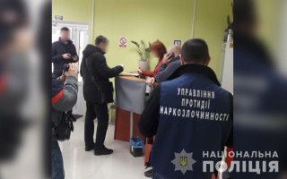 Поліцейським за бездіяльність в сфері боротьби з наркотиками загрожуватиме позбавлення волі до 15 років з конфіскацією майна