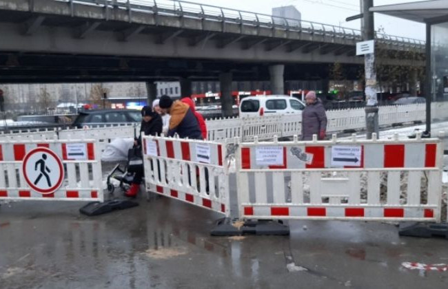 В одном из районов Киева перекроют движение: где и почему
