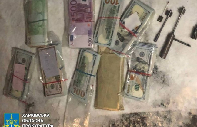 Украли из квартиры ювелирные изделия и почти 5 млн грн: в Харькове задержали злоумышленников