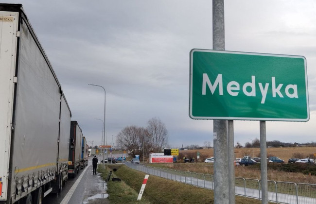 В Госпогранслужбе подтвердили возобновление движения грузовиков через пункт пропуска «Медика-Шегини»