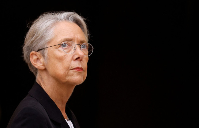 Премьер Франции Элизабет Борн уходит в отставку