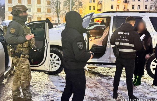 На Черниговщине полиция задержала адвокатку на взятке за статус непригодности к военной службе