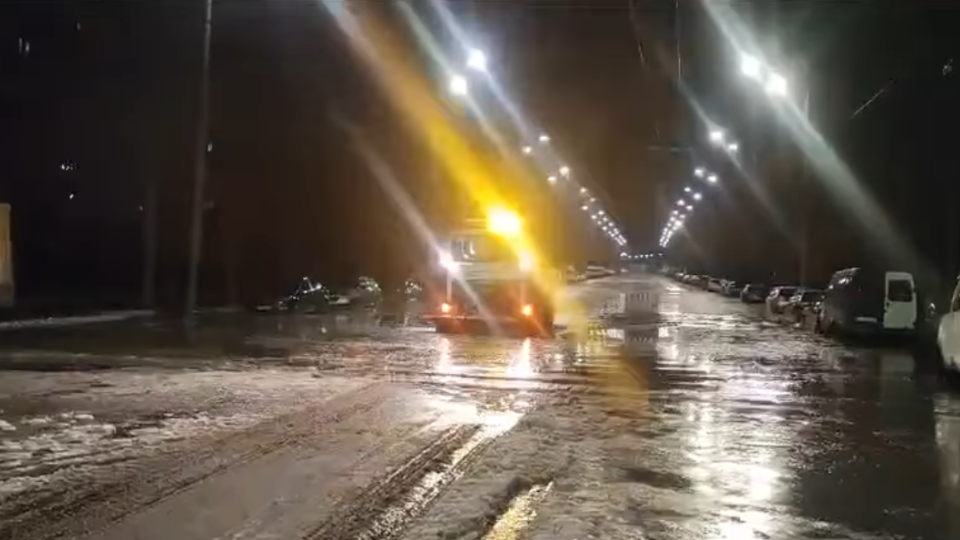 Аварія на водопроводі на Борщагівці в Києва: витік води локалізували