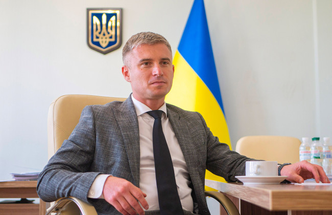 Глава НАПК Александр Новиков внес предписание Денису Шмыгалю и требует провести служебное расследование