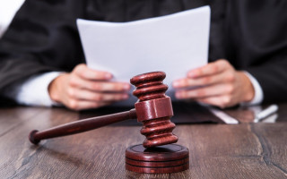 На Хмельниччині суд звільнив від ув’язнення на іспитовий строк жінку, обвинувачену у крадіжці