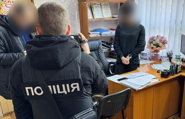 «Откаты» за проведение ремонта укрытий в учебных заведениях: в Кривом Роге разоблачили чиновницу райсовета