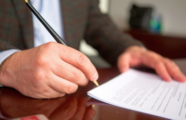 Подавать ли сообщения в налоговую при упрощенном режиме трудовых отношений: разъяснение